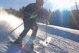 Skischüler beim Slalom